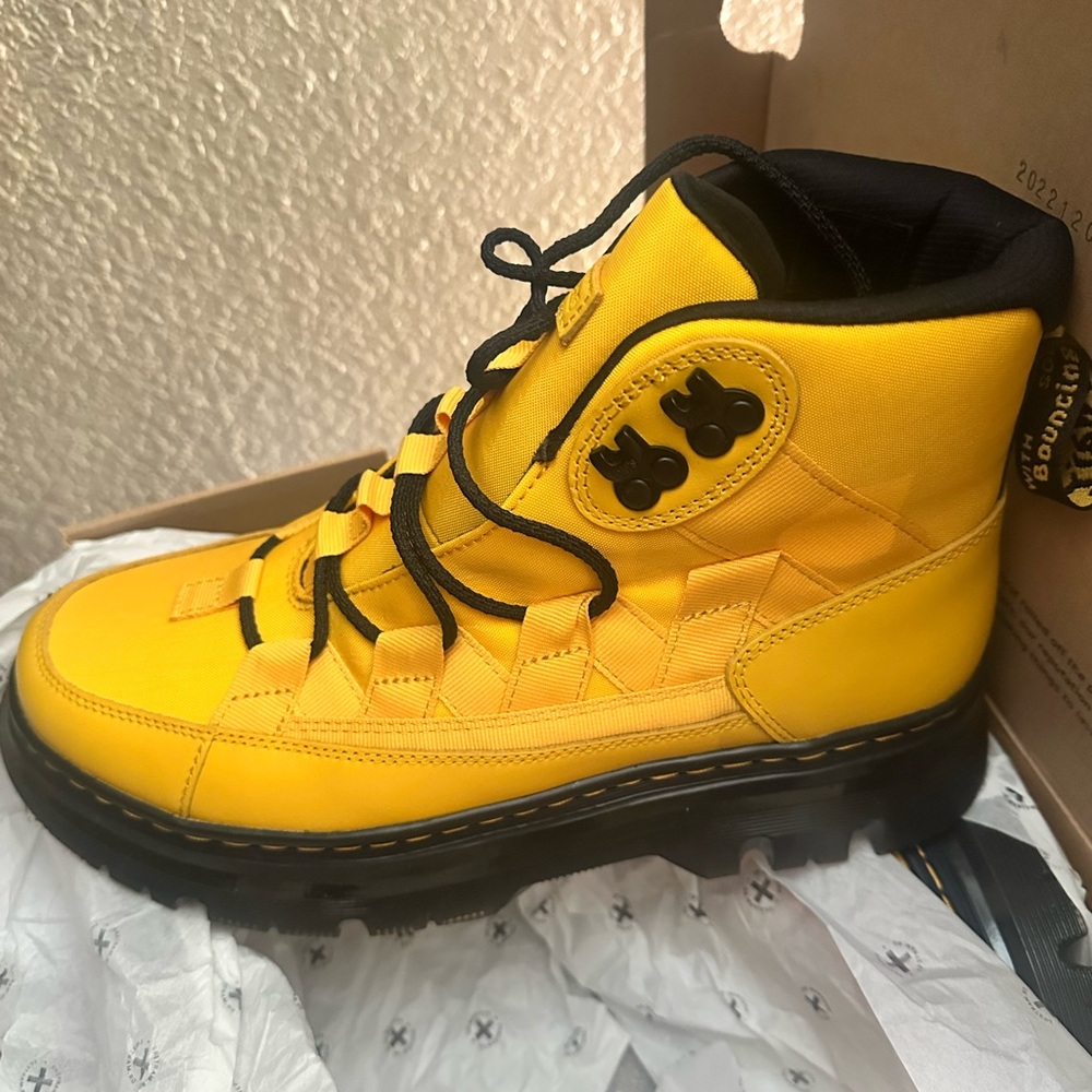 Dr. Martens Yellow Men's Boots - Picture 3 of 3